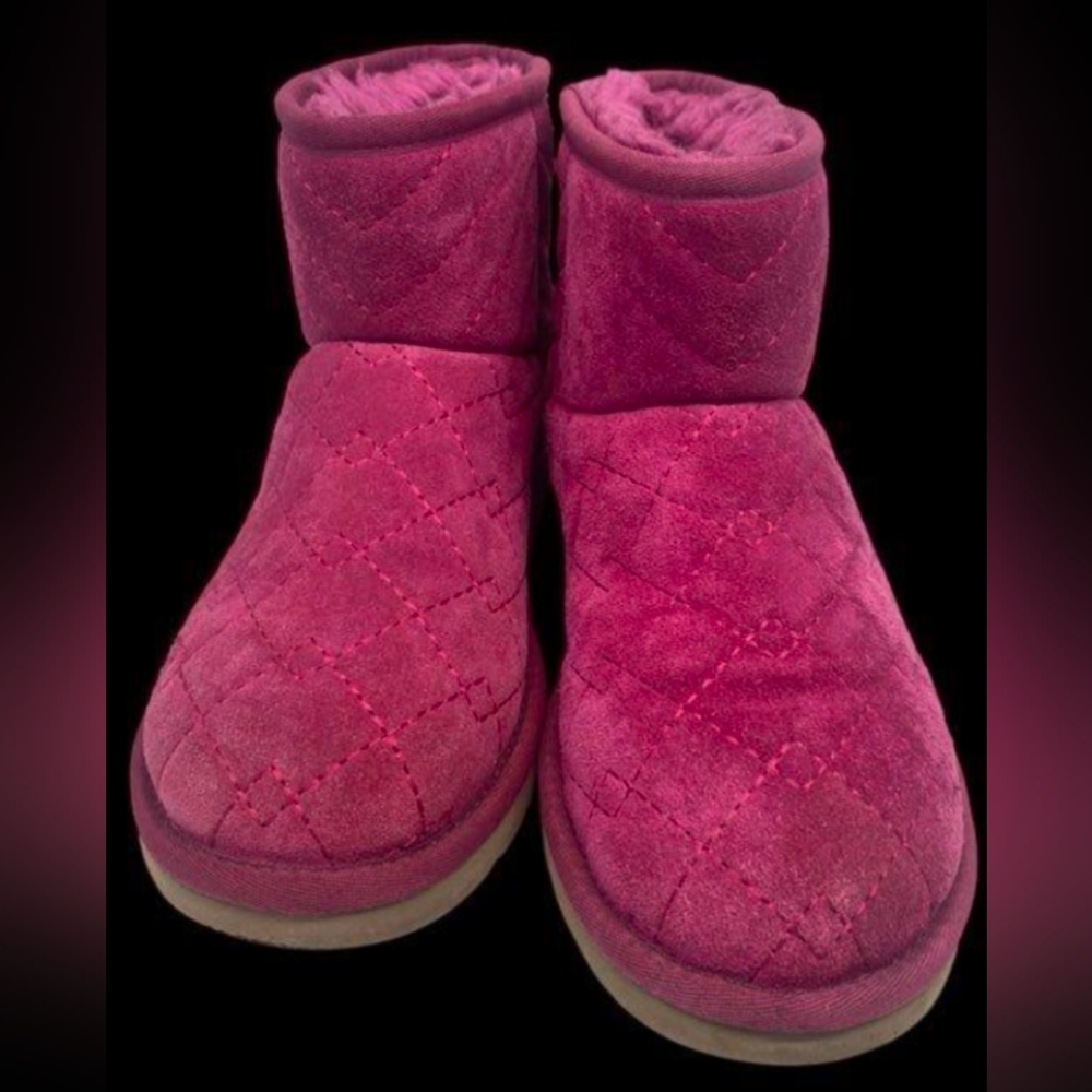 UGG Australia Women's Classic Suede W Arden Boots Size 6 MSRP $135 - Picture 2 of 7